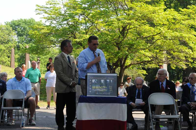 005 Greetings - Russ Morin